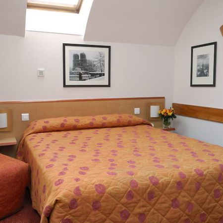 פריז Hotel Hospitel מראה חיצוני תמונה