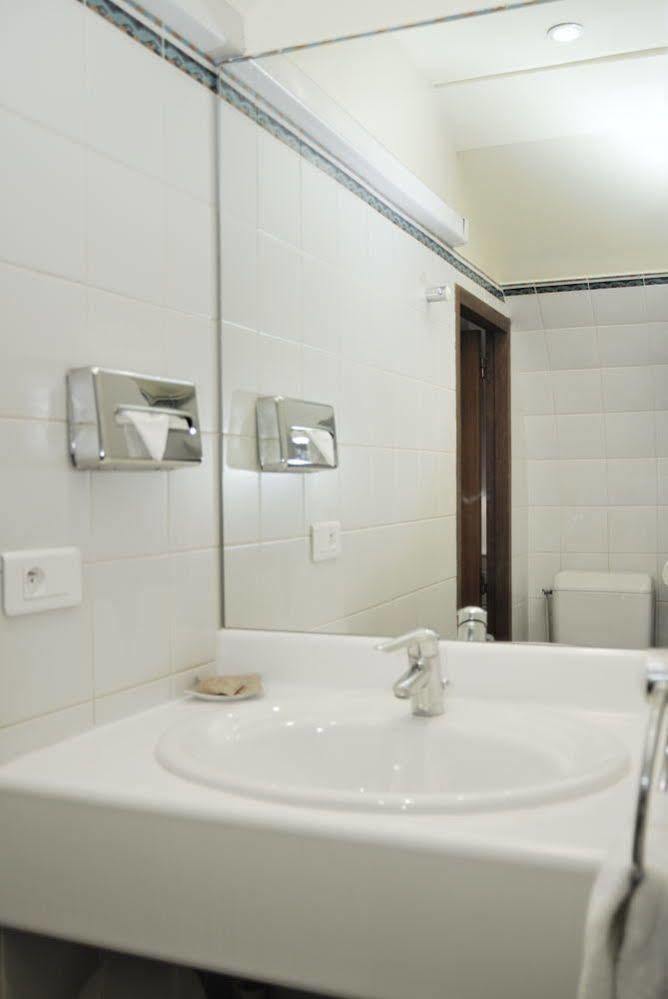 פריז Hotel Hospitel מראה חיצוני תמונה